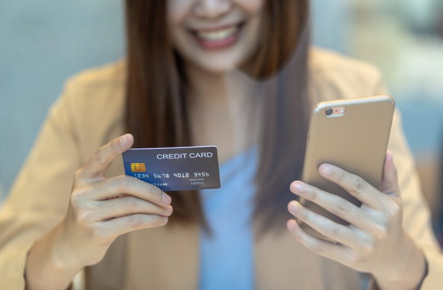 Tanpa QRIS, Tetap Bisa Bayar, Solusi Pembayaran Photobooth untuk Wisatawan Asing